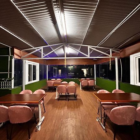 Super Hotel By Perfectstayz Mall Road 穆索里 外观 照片