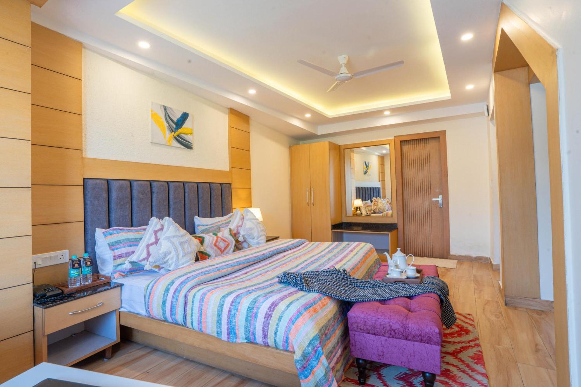 Super Hotel By Perfectstayz Mall Road 穆索里 外观 照片